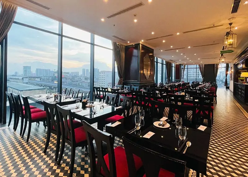 không gian Maison Sen Nguyễn Trãi