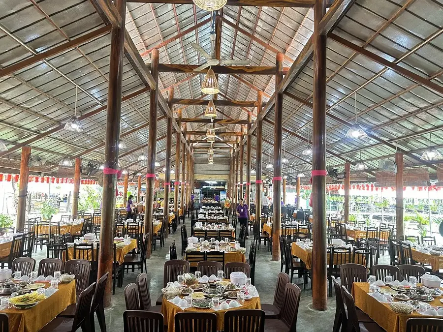 nha hang con phung 1