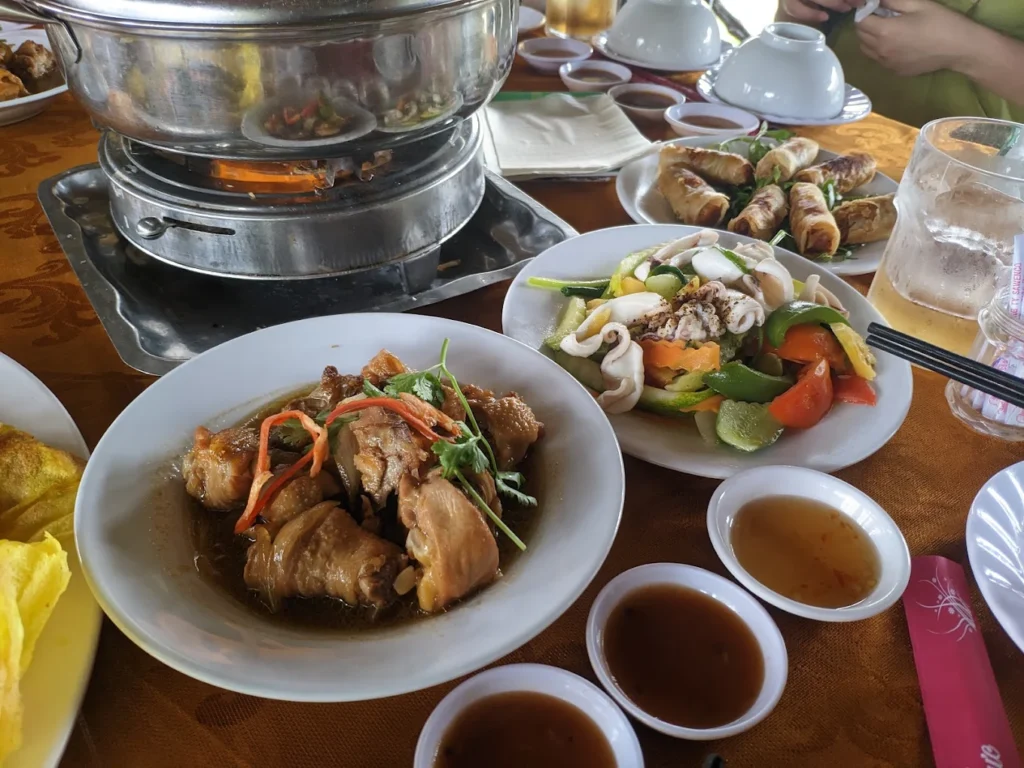 nha hang con phung 3