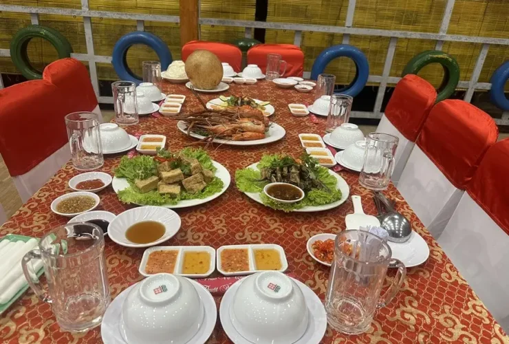 nha hang con phung 6