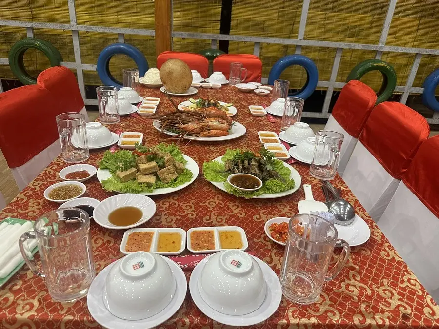 nha hang con phung 6