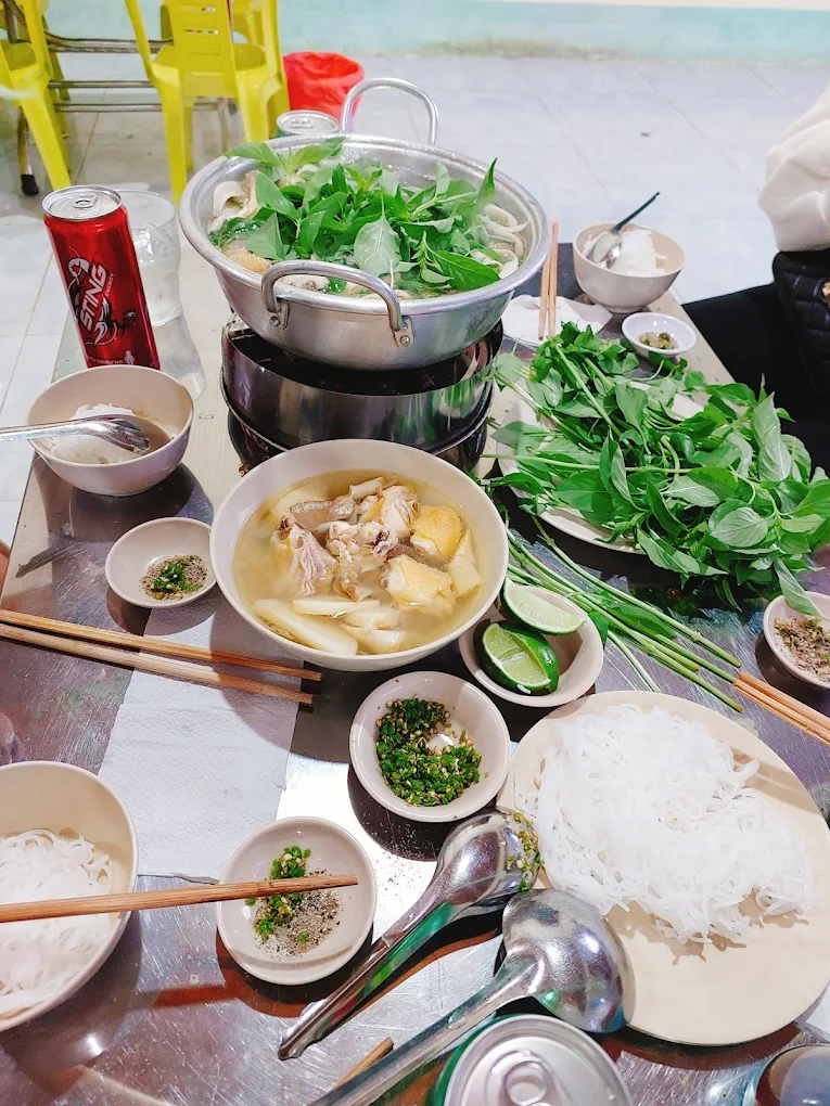 nha hang mang den 11