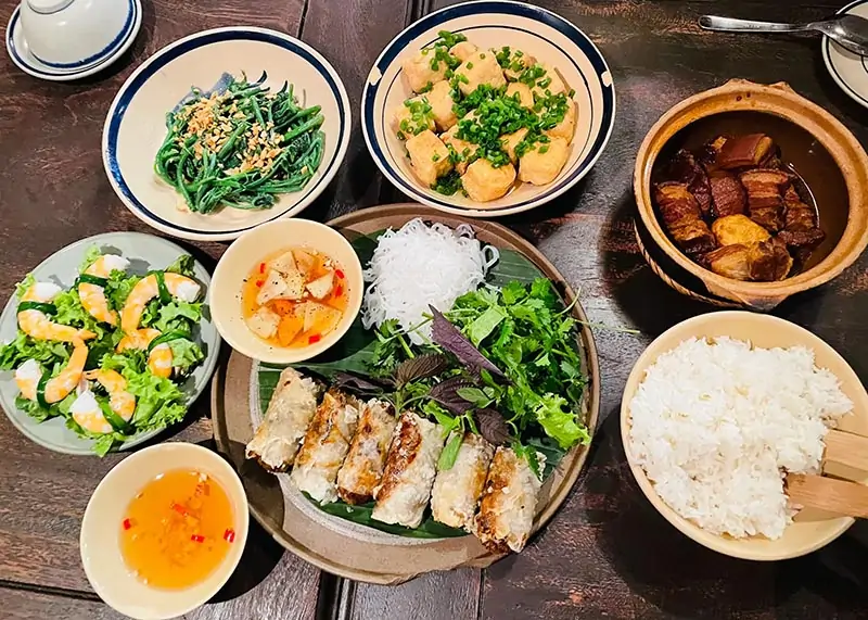 Đôi nét về nhà hàng Tầm Vị