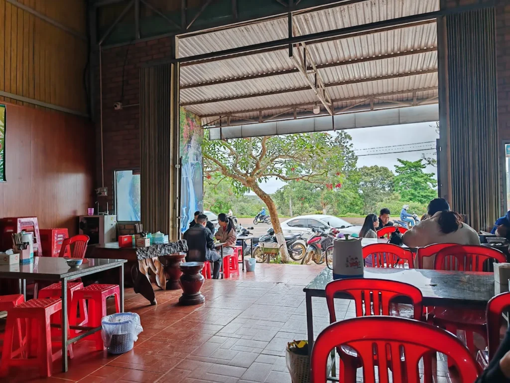 banh canh ca loc mang den a ka 7 1