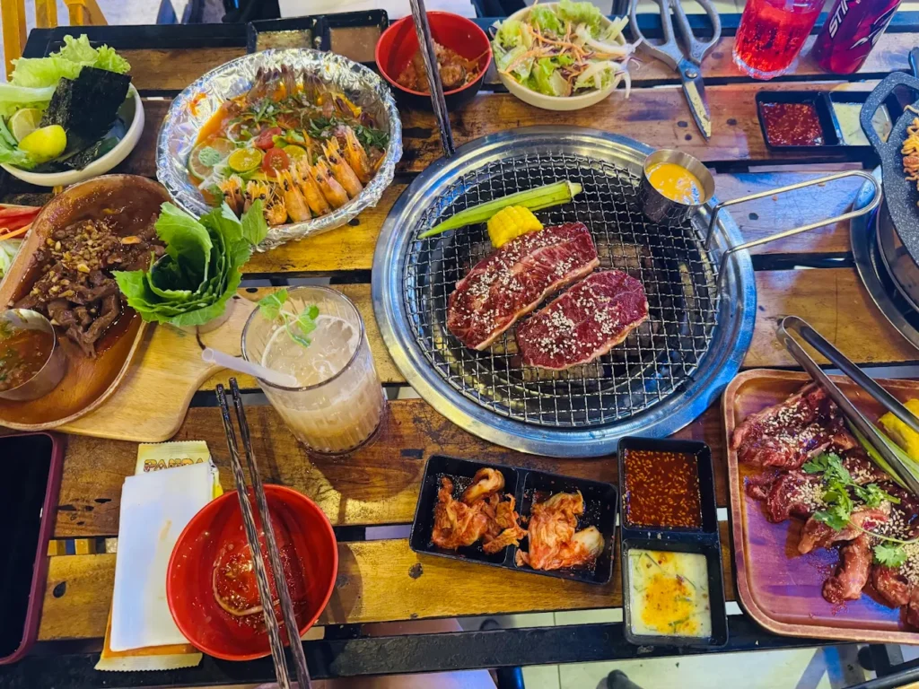 buffet nguyen thi thap 1