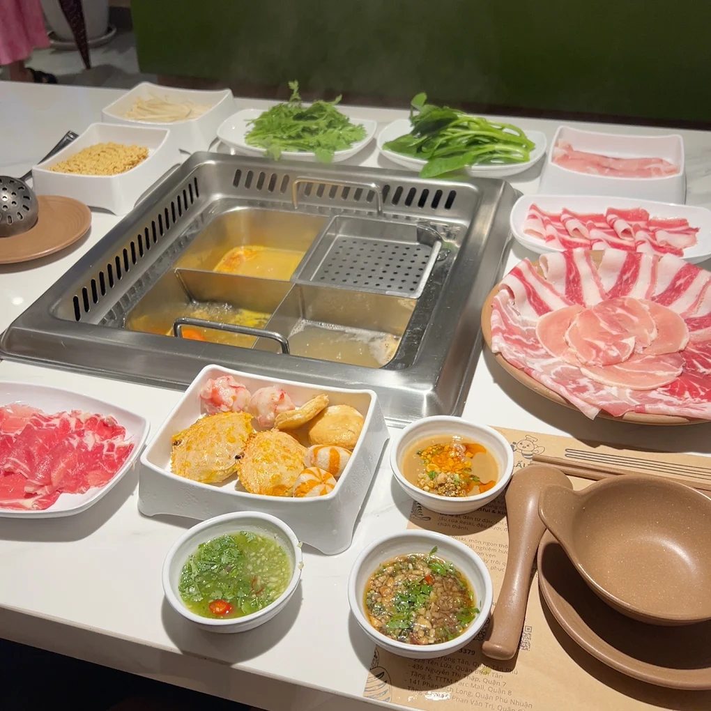 buffet nguyen thi thap 2