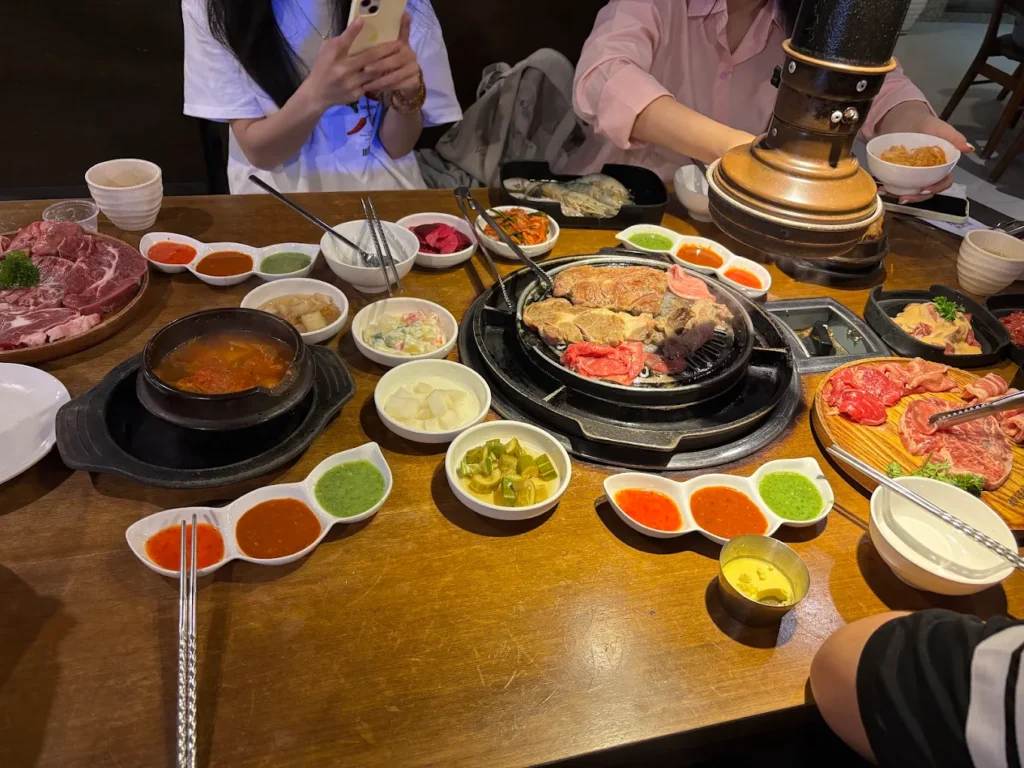 buffet nguyen thi thap 4