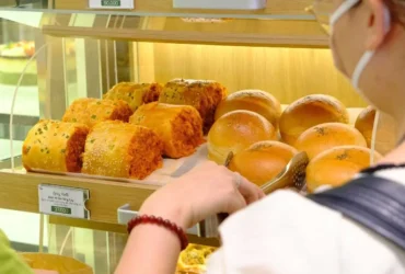 Tiệm Bánh Cái Lò Nướng - Nguyễn Thị Thập