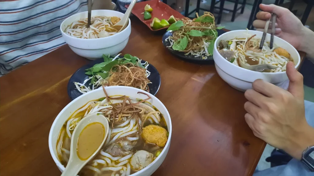 bun bo hue chua lang 3