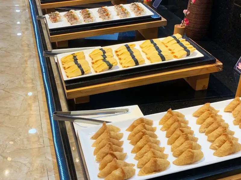 Hải sản tươi sống và ẩm thực Nhật Bản