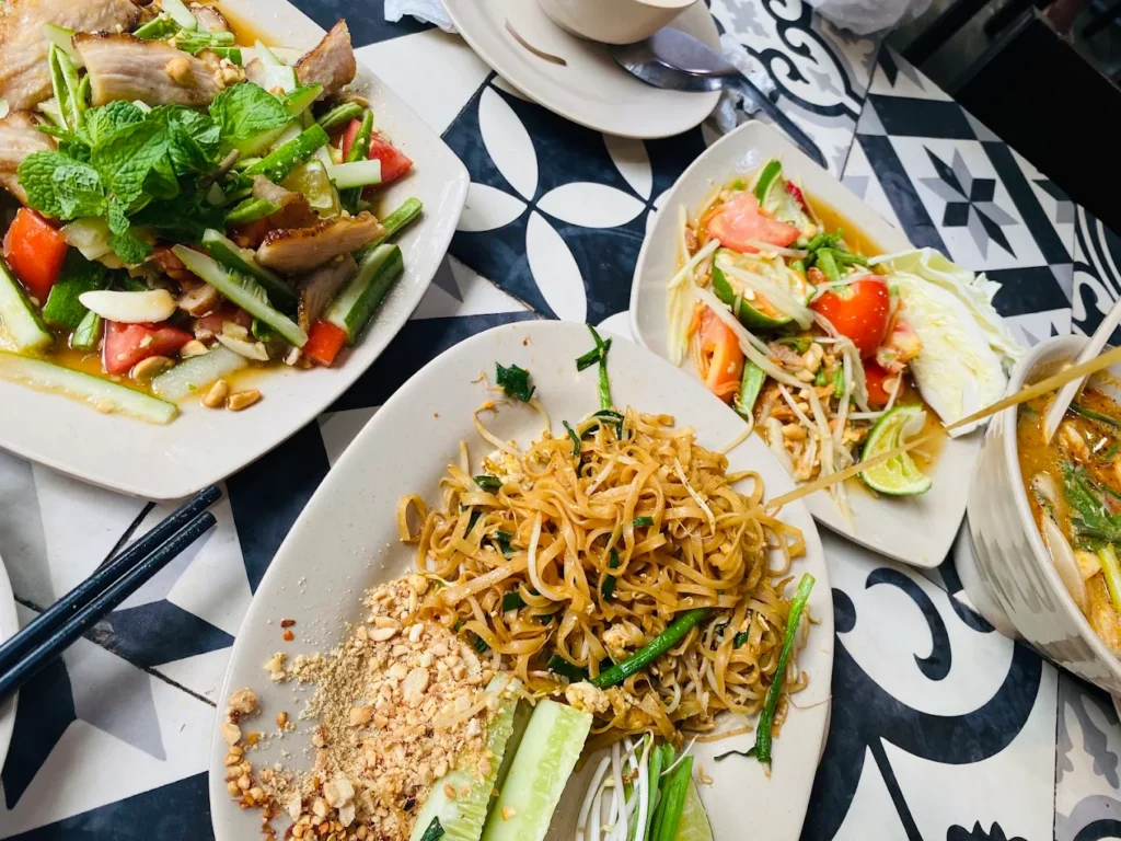 khun thai quan thai to hieu 1