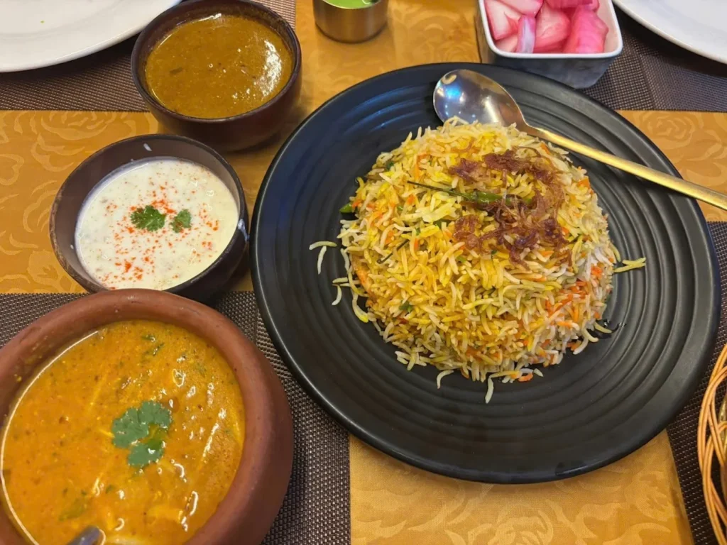 nha hang an do quan 1 3