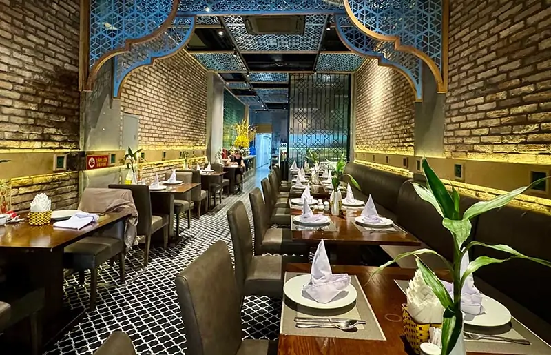 Không gian tại Tandoor