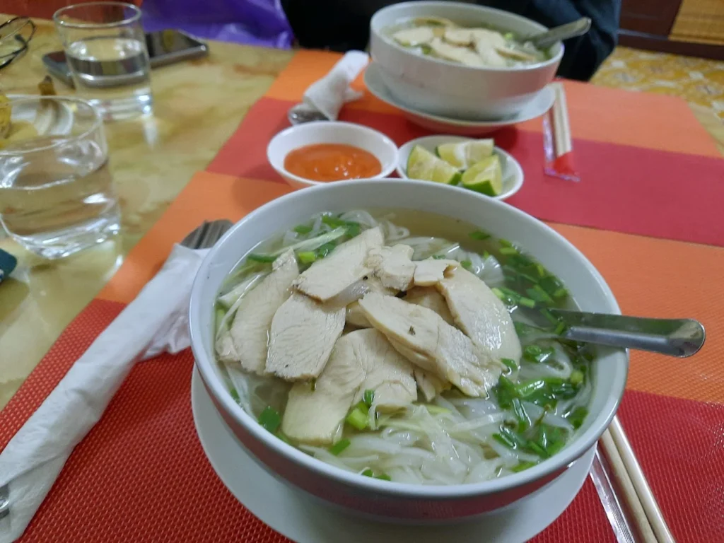 nha hang hoi giao o ha noi 4