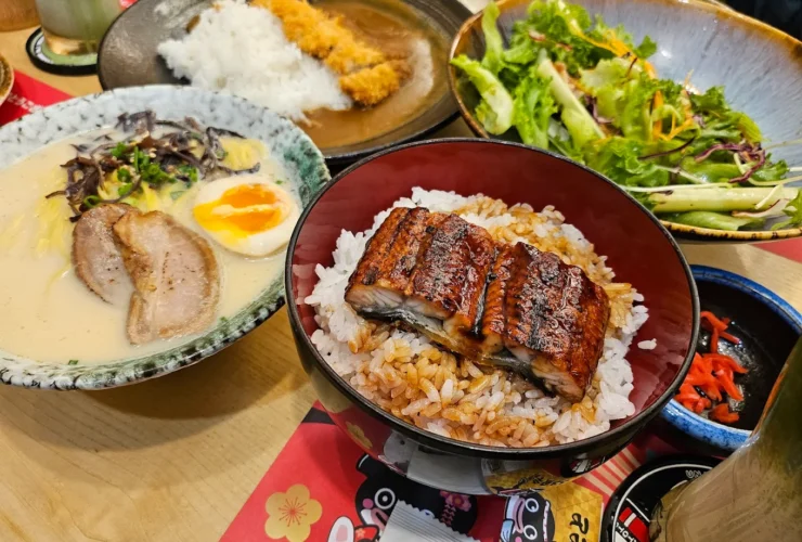 com luon nhat ban ha noi 6