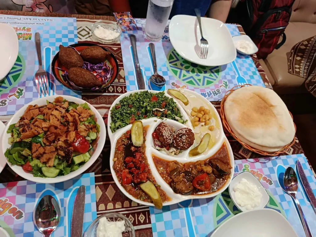 nha hang hoi giao o tphcm 3