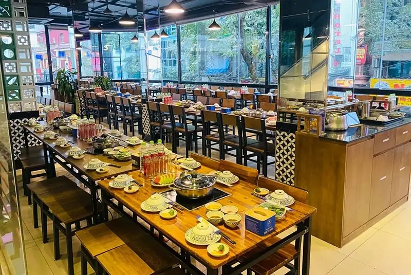 Không gian tại quán vịt 34