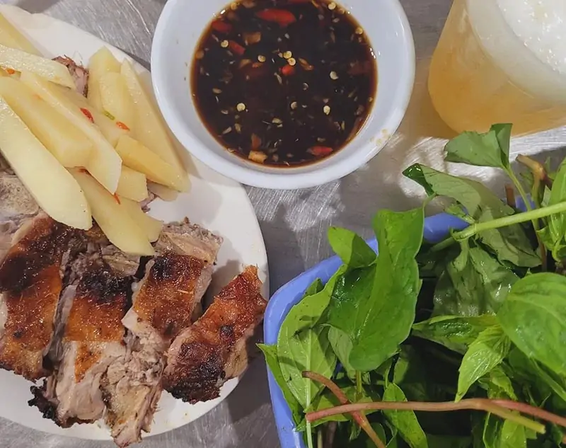 Đôi nét về quán vịt Ông Già