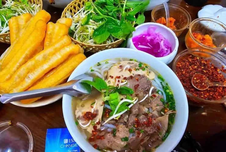 Bún bò Huế An Cựu Văn Quán