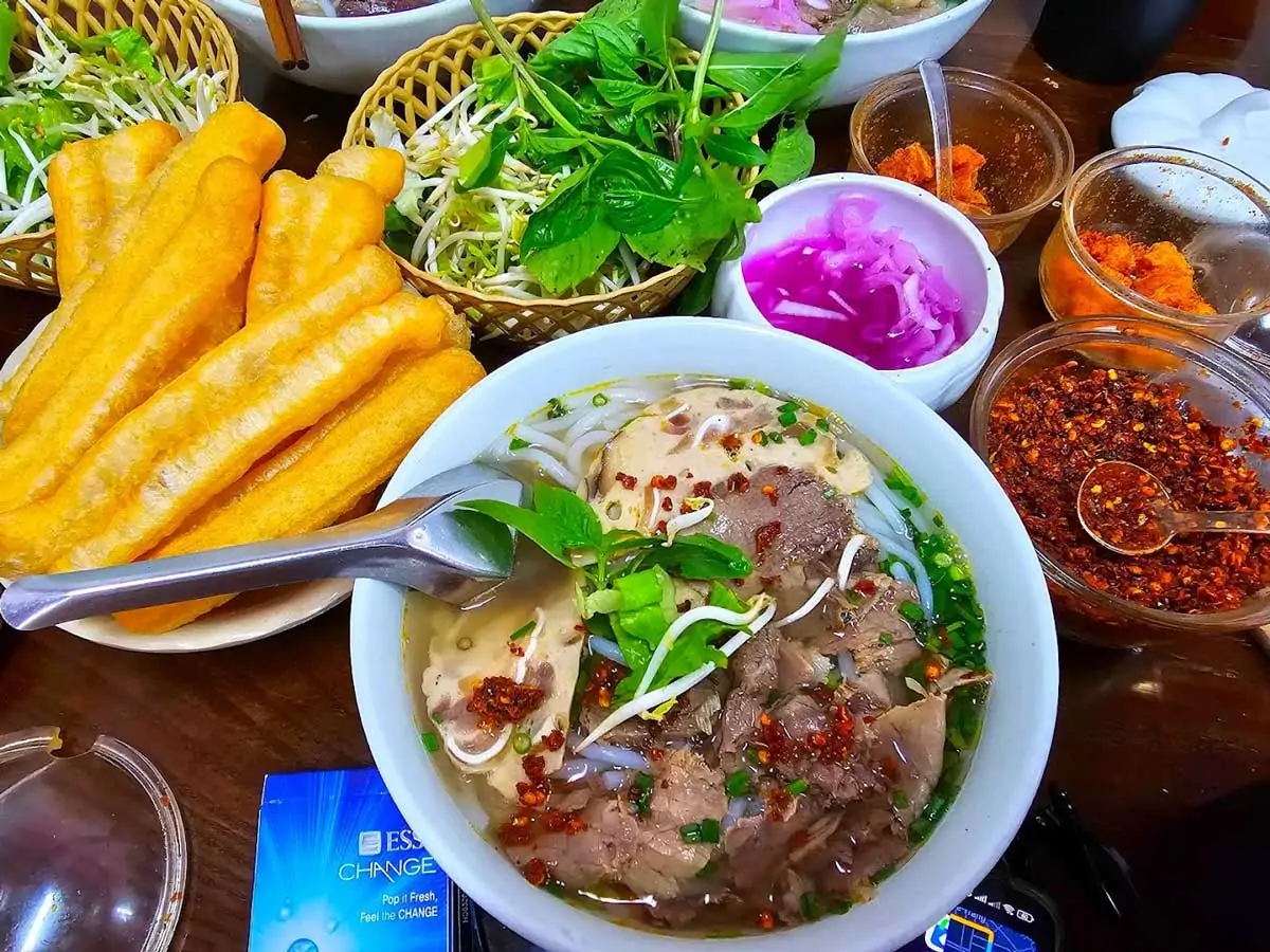 Bún bò Huế An Cựu Văn Quán