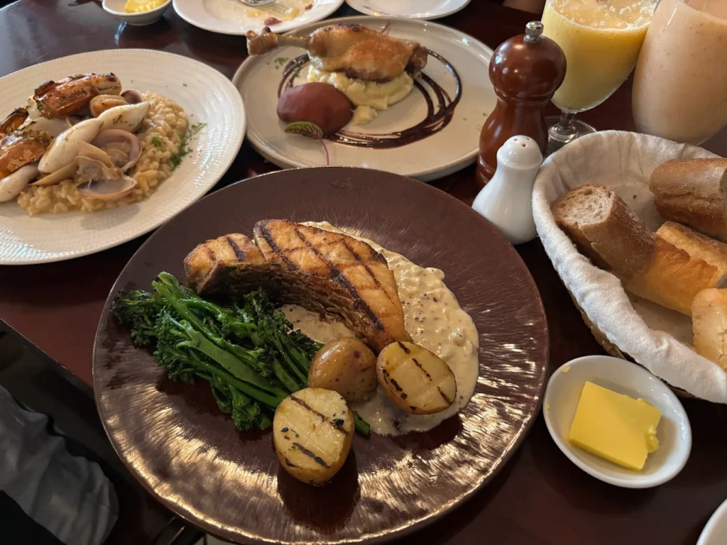 nha hang phap o tphcm 3