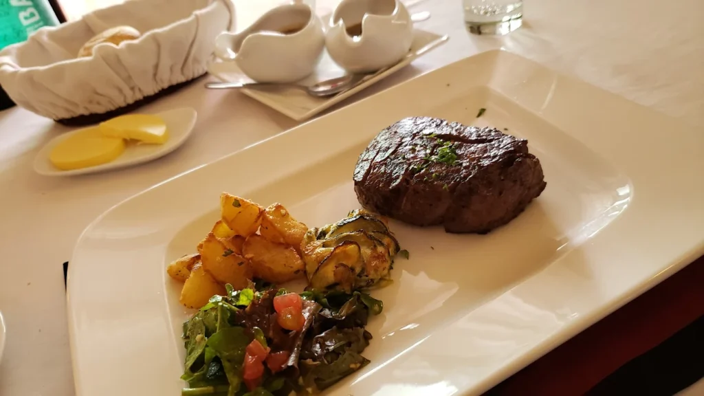 nha hang phap o tphcm 6