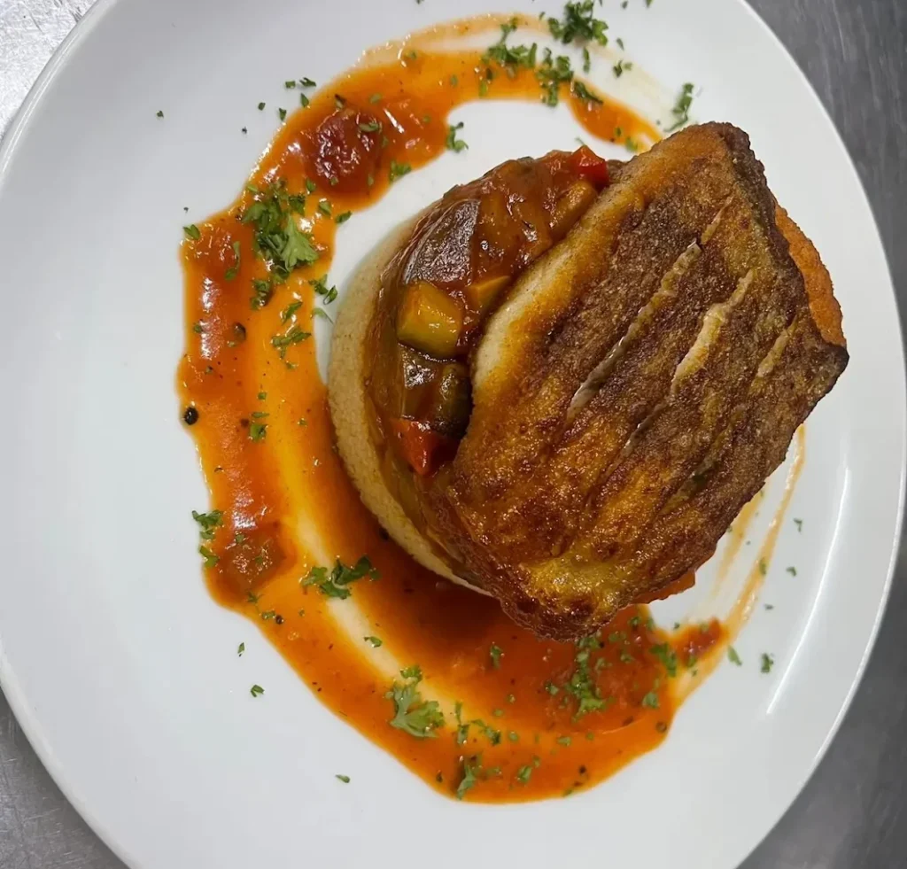 nha hang phap quan 2 2