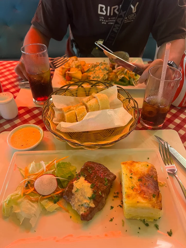 nha hang phap thao dien 4