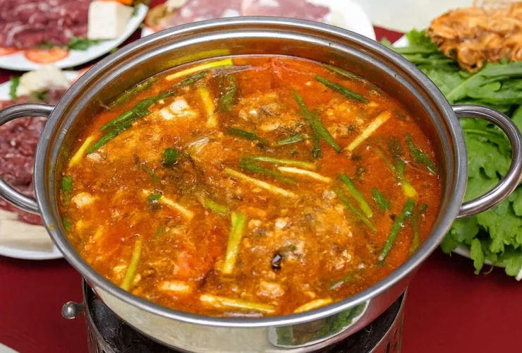 Tùng Lâm Quán lẩu cua đồng