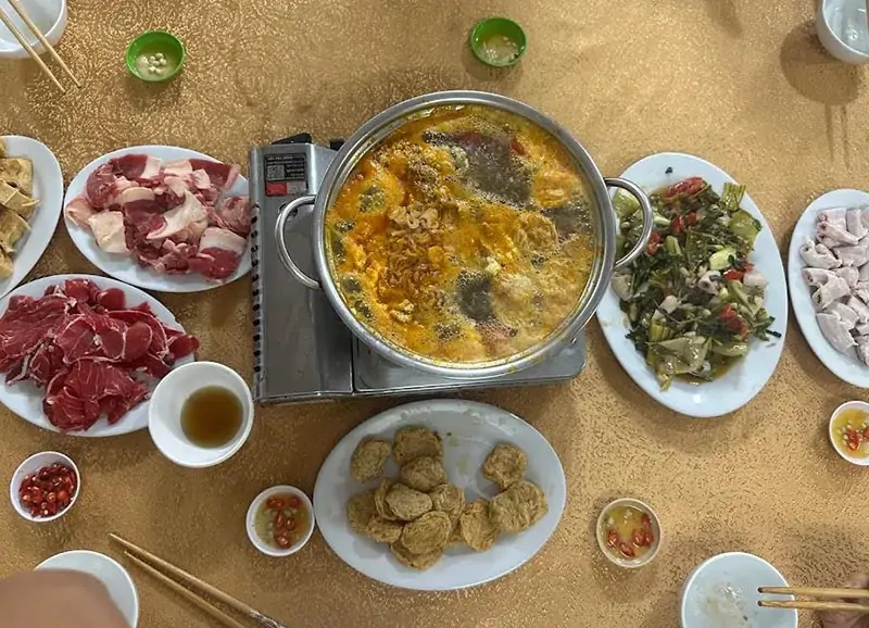 Đôi nét về Tùng Lâm Quán lẩu cua đồng