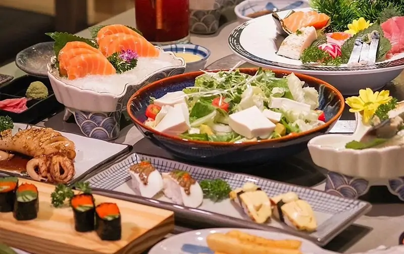 Giá iSushi Vũ Phạm Hàm