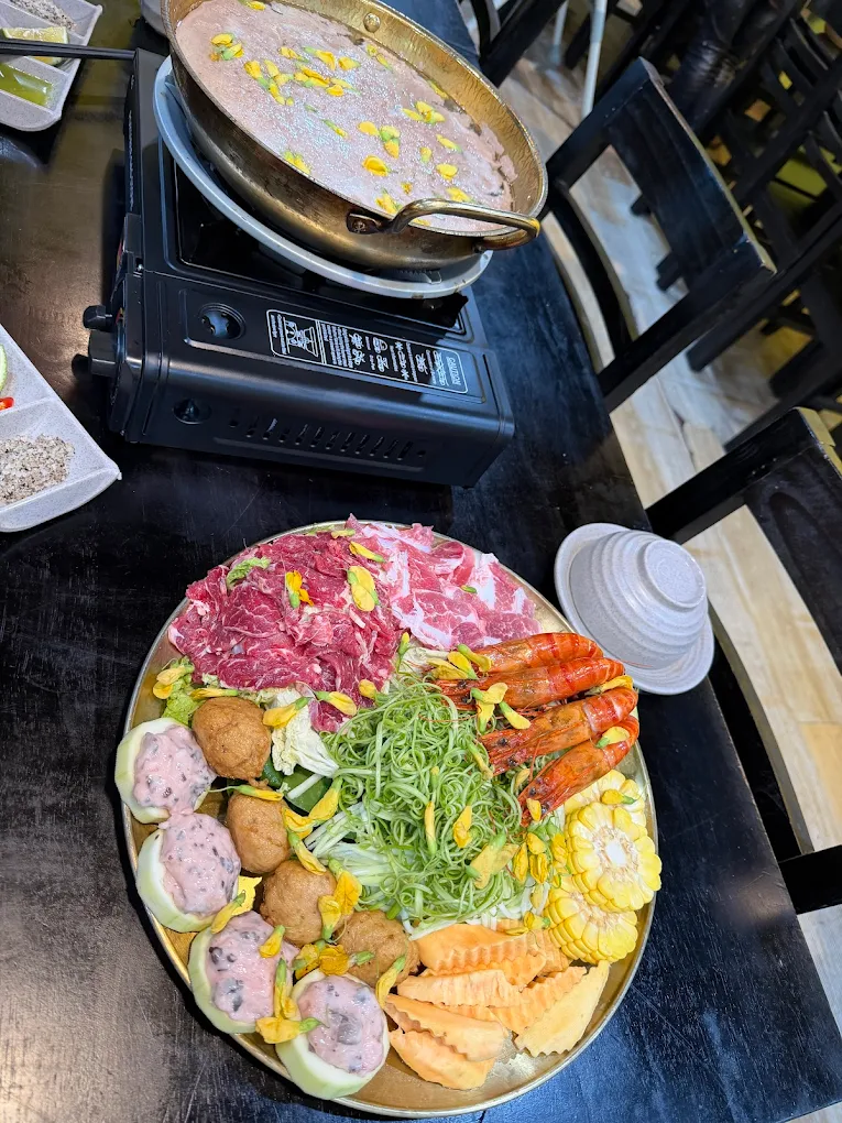 linh an quan lau tom bau 4