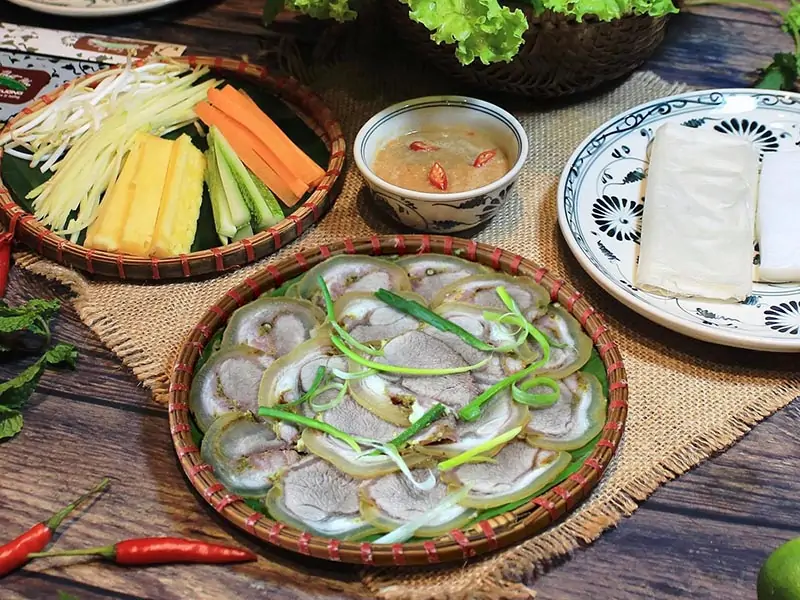 Bánh tráng cuốn bò tơ