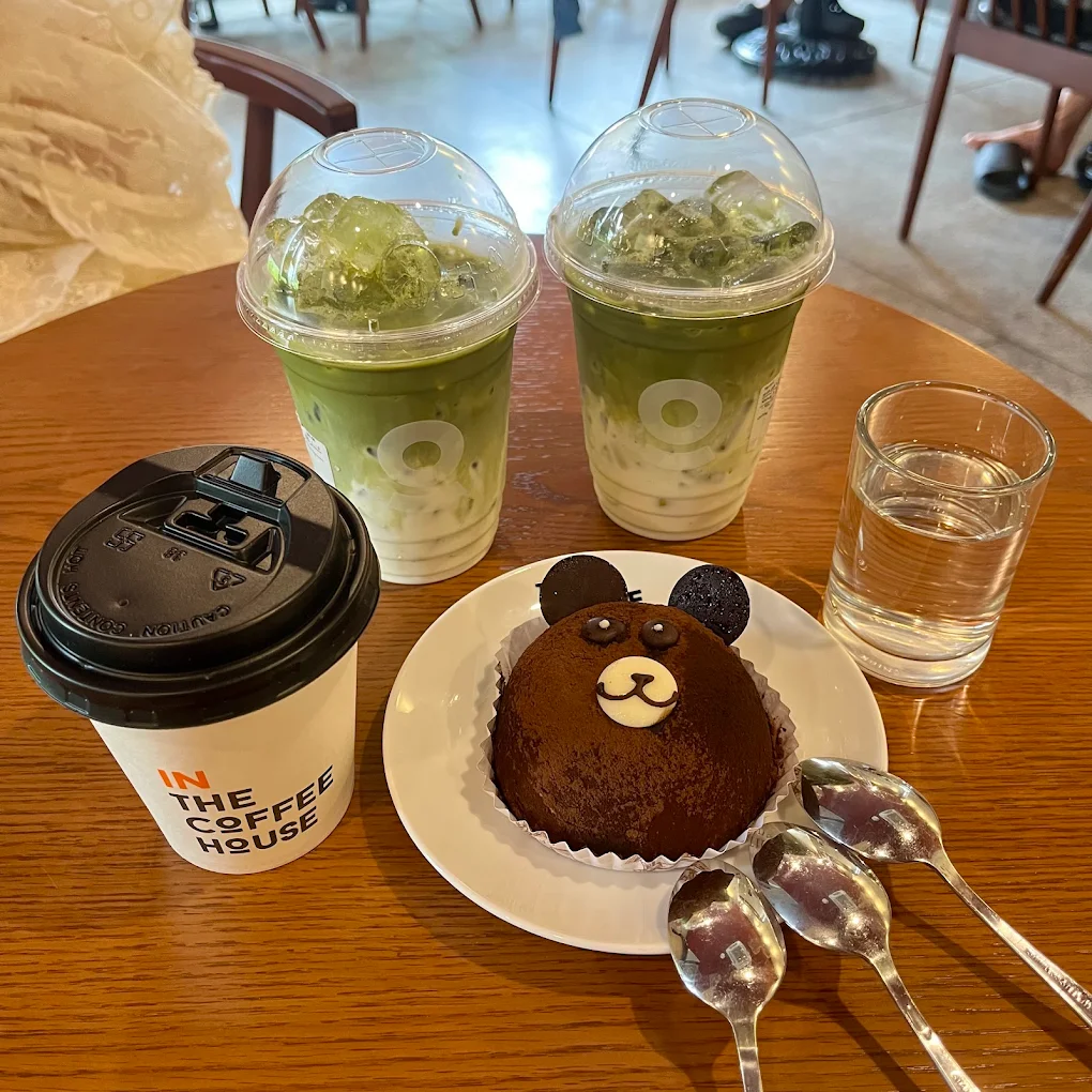 quan cafe vu pham ham 3