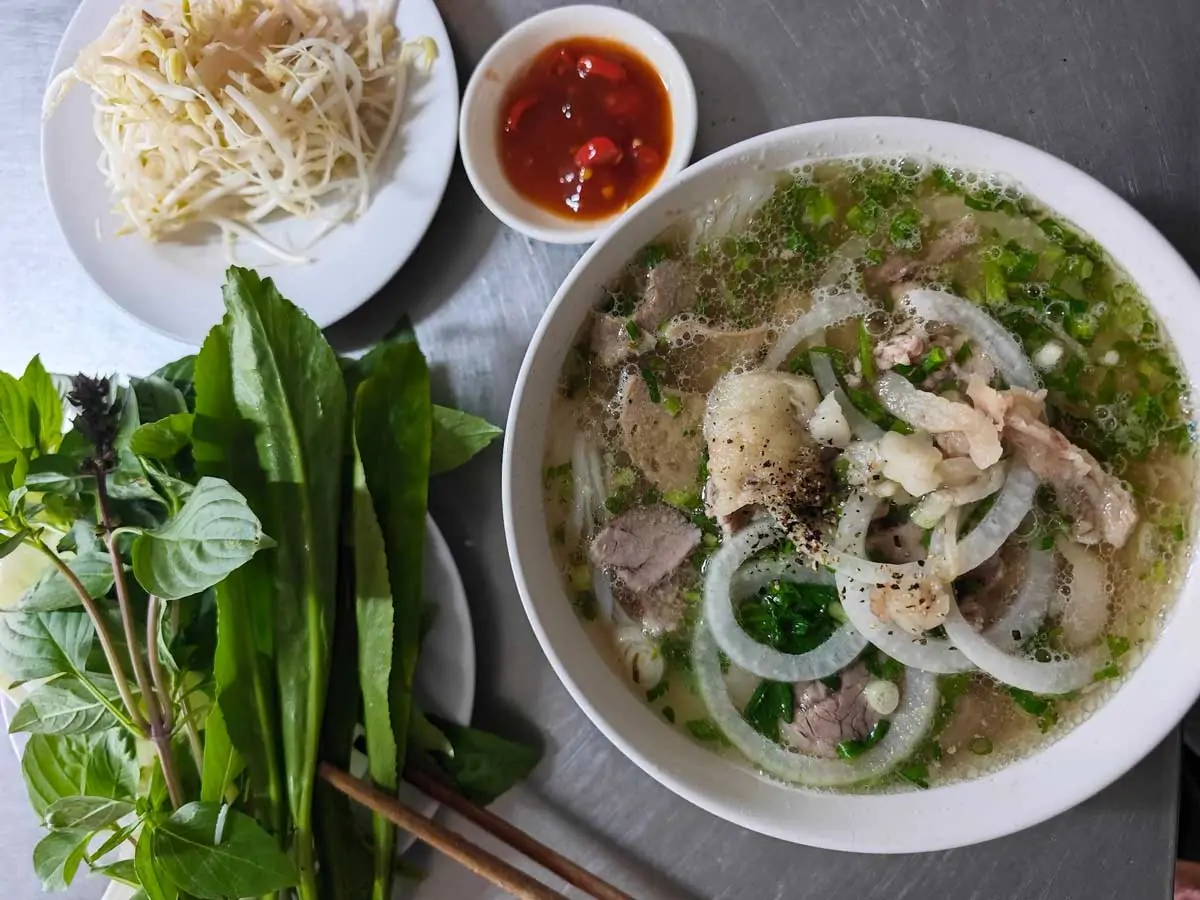 Quán phở Uyên