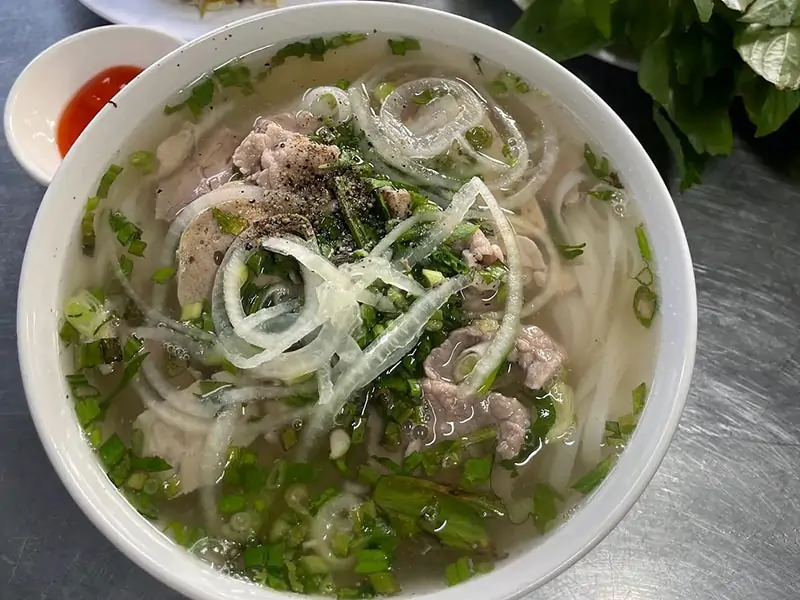Phở truyền thống - Linh hồn của quán