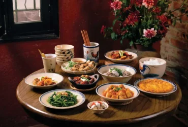 Cơm Lệ Vũ Phạm Hàm - Điểm Hẹn Ẩm Thực Truyền Thống Giữa Lòng Phố Thị