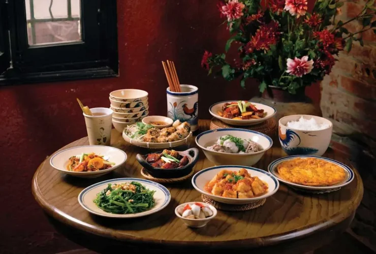 Cơm Lệ Vũ Phạm Hàm - Điểm Hẹn Ẩm Thực Truyền Thống Giữa Lòng Phố Thị