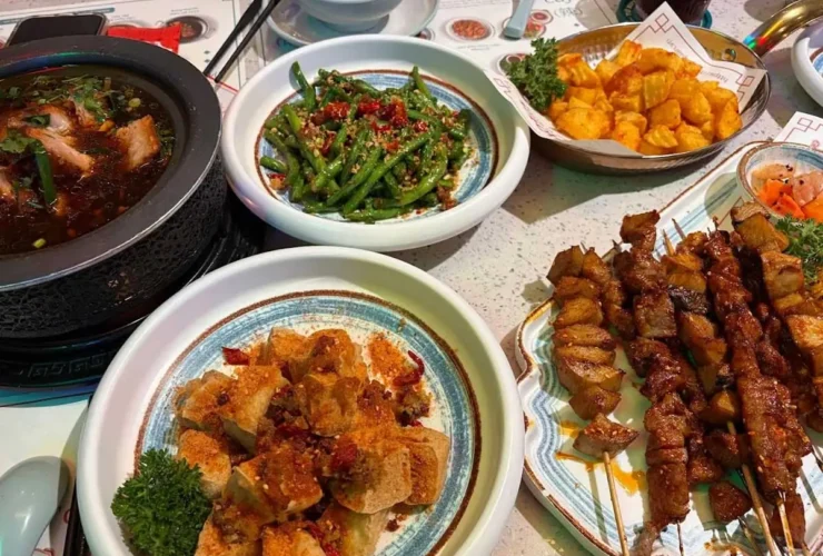 Hảo La Vũ Phạm Hàm