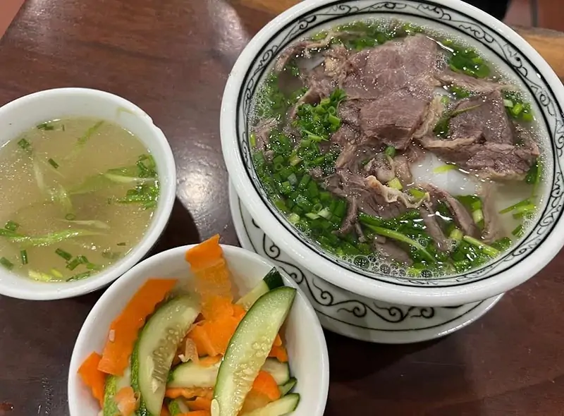 Đôi nét về phở Ngọc Vượng Vũ Phạm Hàm