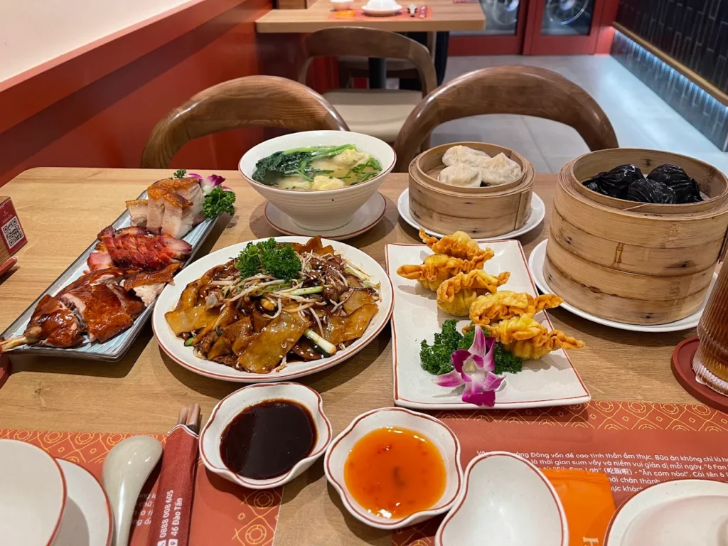 quan an dao tan 9