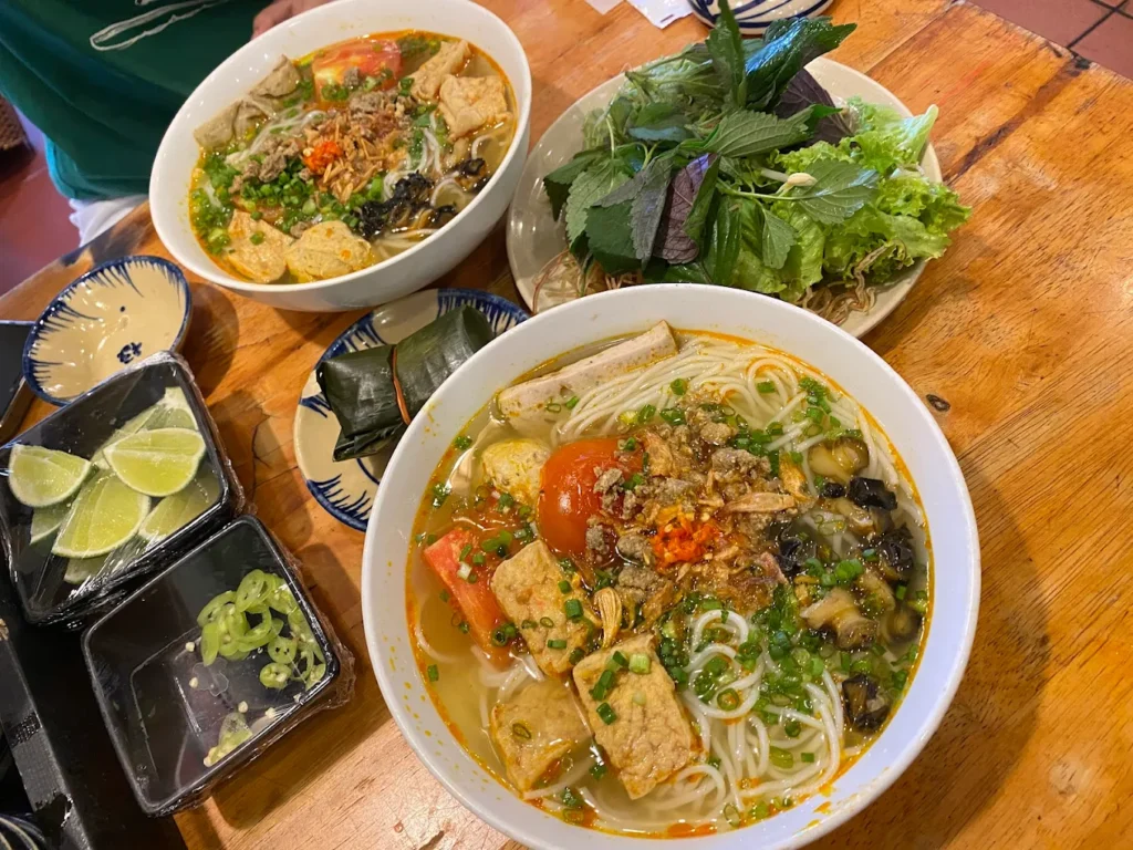bun rieu cua sai gon 1
