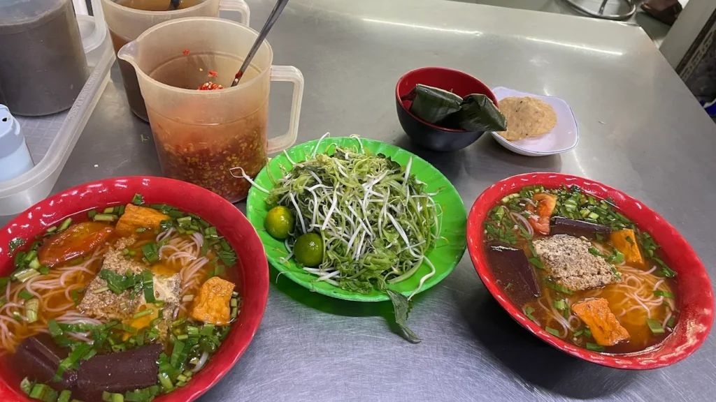 bun rieu cua sai gon 6