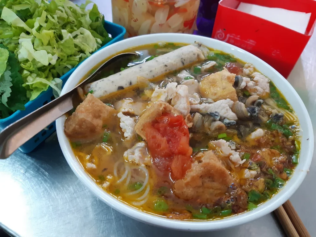bun rieu cua sai gon 8