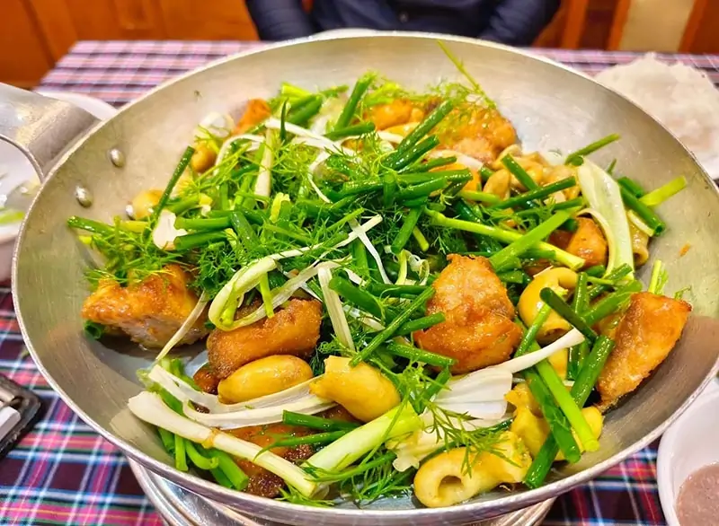 Chả Cá Lăng - Món Chủ Đạo
