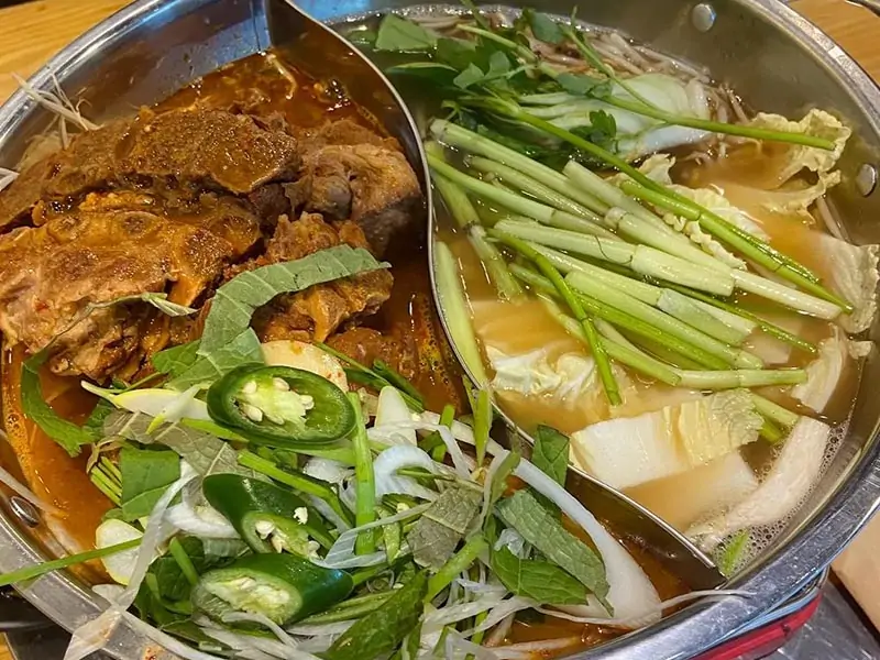 Lẩu Gamjatang – Món Ấm Cho Ngày Lạnh