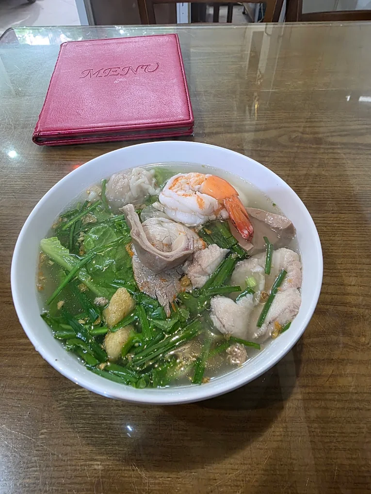 quan hu tieu ngon o ha noi 3