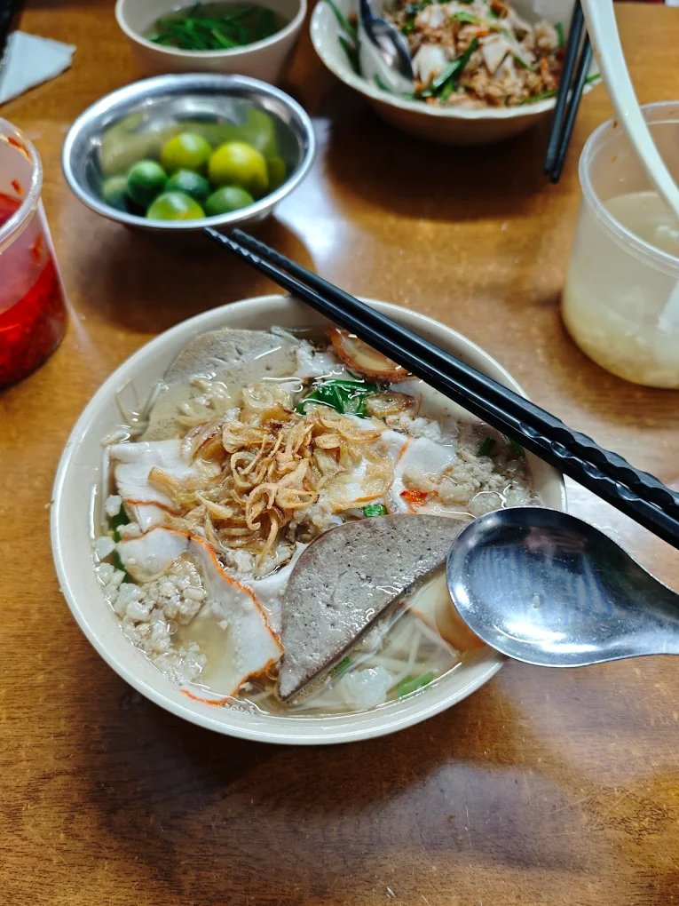 quan hu tieu ngon o ha noi 5