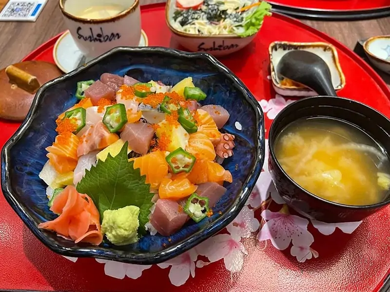 Đôi Nét Về Sushibar Trung Hoà