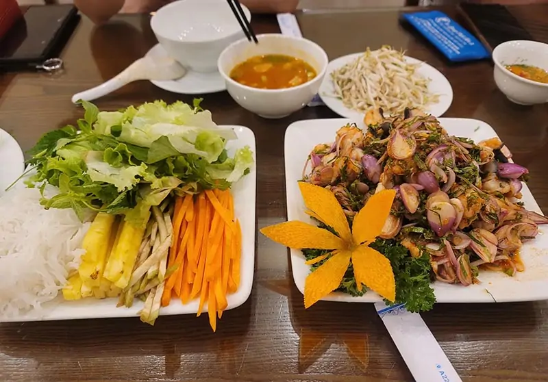 Đôi nét về Cá Lăng Việt Trì Trần Kim Xuyến